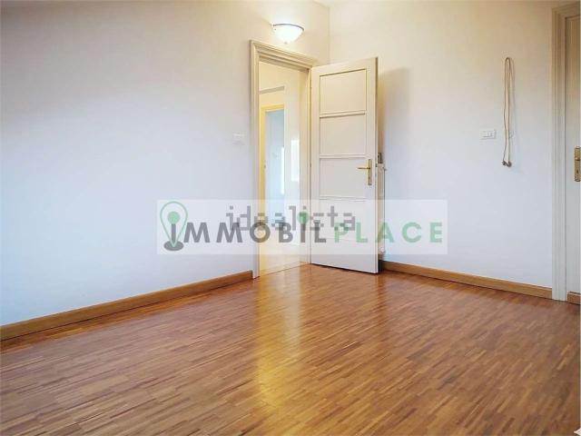 Appartamento in vendita di 90 m² in Via Giacomo Matteotti