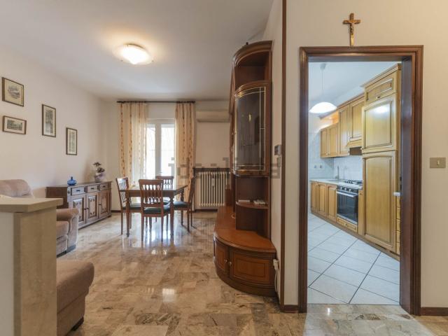 Appartamento in vendita di 90 m² in Via Giacomo Matteotti, 194