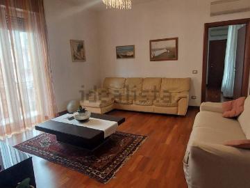 Appartamento in vendita di 90 m² in Via Gian Battista da Monte, 8