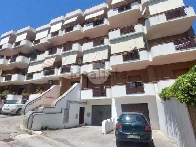 Appartamento in vendita di 90 m² in Via Gigante, 33