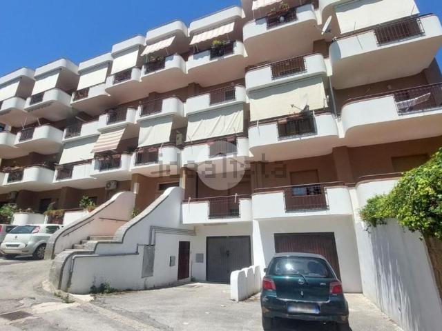 Appartamento in vendita di 90 m² in Via Gigante, 33