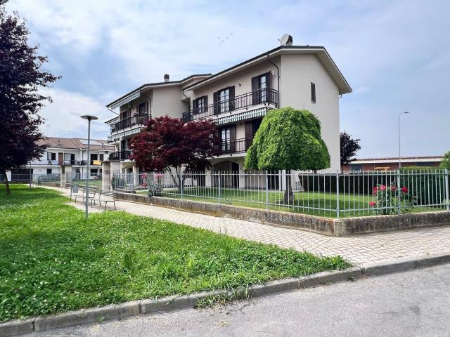 Appartamento in vendita di 90 m² in Via Girivotto, 51