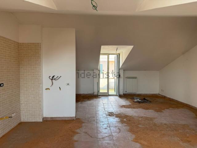 Appartamento in vendita di 90 m² in Via Giulio Cesare
