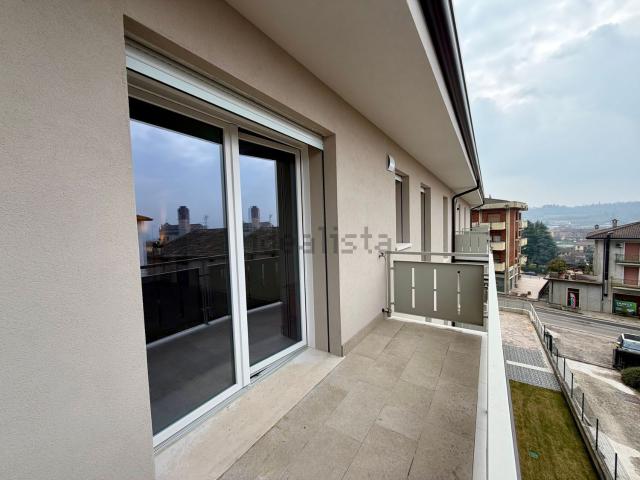 Appartamento in vendita di 90 m² in Via Giulio Sandri