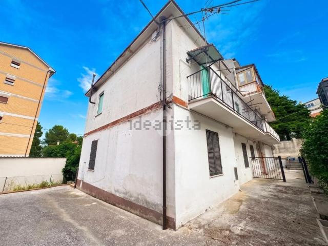 Appartamento in vendita di 90 m² in Via Giuseppe Viola, 7