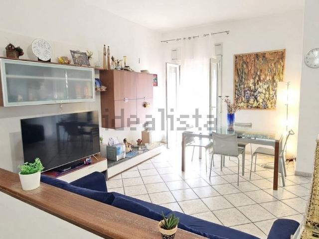 Appartamento in vendita di 90 m² in Via Giuseppe de Felice