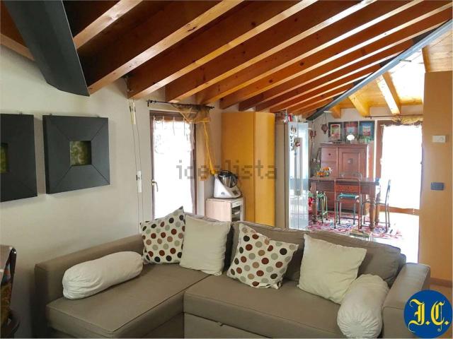 Appartamento in vendita di 90 m² in Via Giuseppe Mazzini