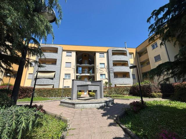 Appartamento in vendita di 90 m² in Via Giuseppe Parini, 22