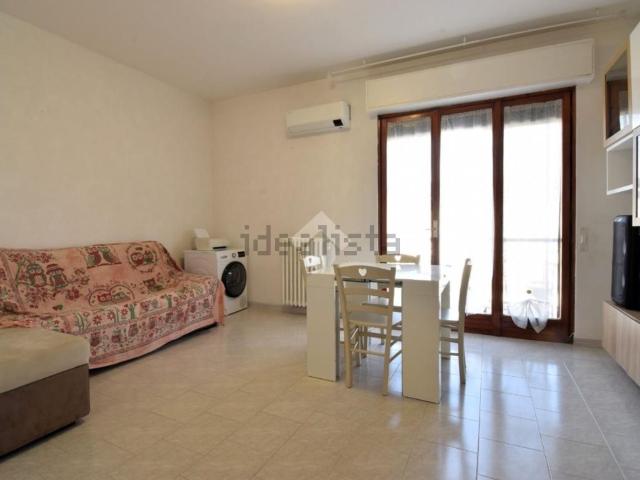 Appartamento in vendita di 90 m² in Via Giuseppe Parini, 8