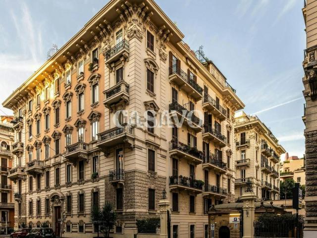 Appartamento in vendita di 90 m² in Via Giuseppe Pisanelli, 2