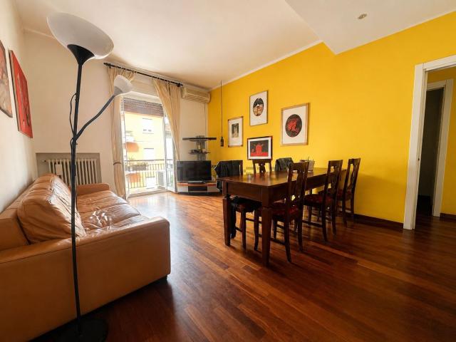 Appartamento in vendita di 90 m² in Via Giuseppe Poggi