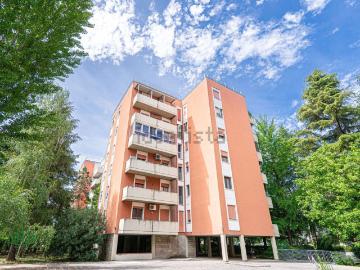 Appartamento in vendita di 90 m² in Via Gozzadini