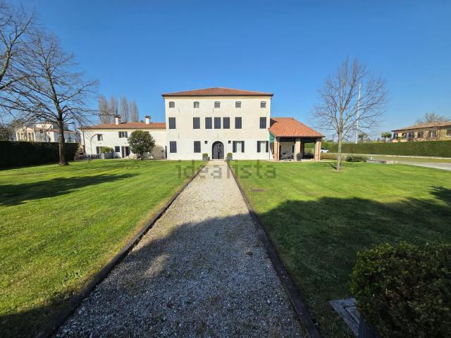 Appartamento in vendita di 90 m² in Via Guglielmo Marconi