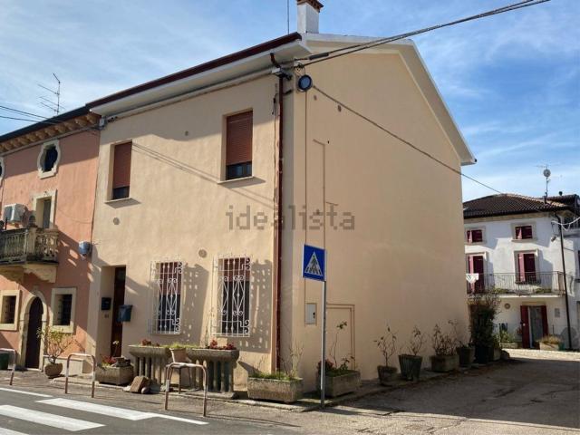Appartamento in vendita di 90 m² in Via Guglielmo Marconi