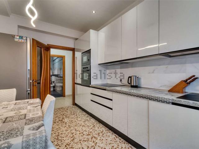 Appartamento in vendita di 90 m² in Via Guido Fassi, 20