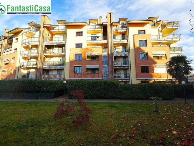 Appartamento in vendita di 90 m² in Via Guido Gozzano, 17