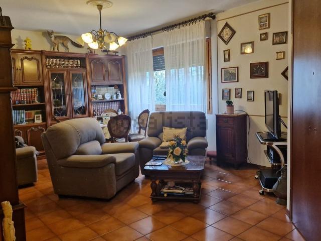 Appartamento in vendita di 90 m² in Via Guido Rossa