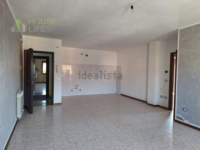 Appartamento in vendita di 90 m² in Via I Maggio