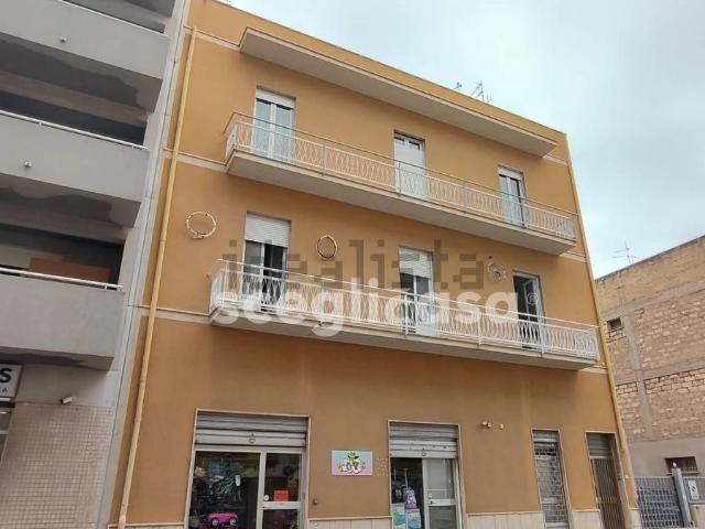 Appartamento in vendita di 90 m² in Via Inici, 11