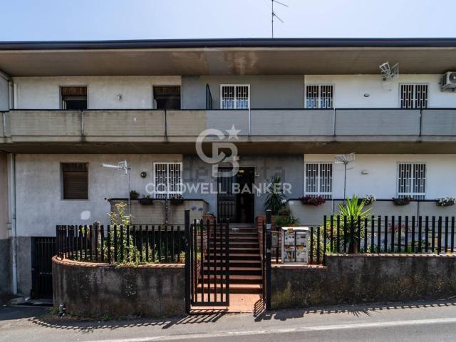 Appartamento in vendita di 90 m² in Via Ispica, 96