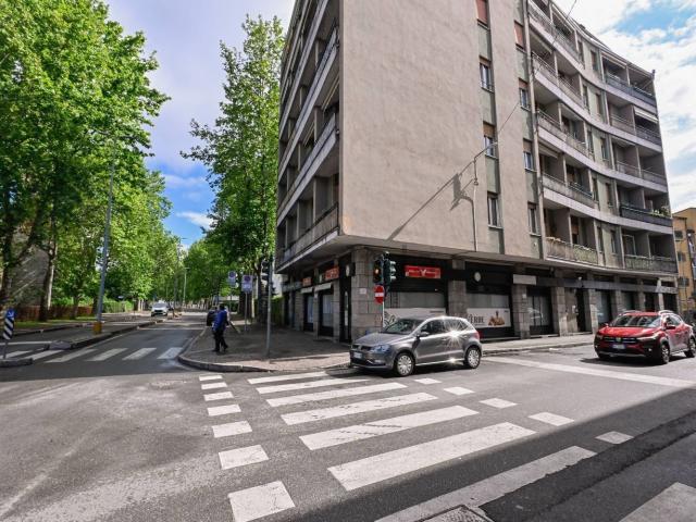 Appartamento in vendita di 90 m² in Via Ippolito Nievo, 1