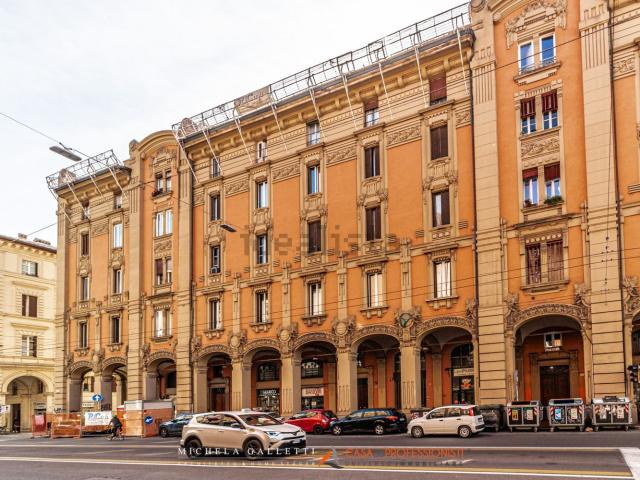 Appartamento in vendita di 90 m² in Via Irnerio