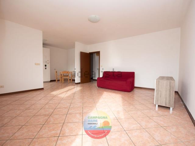 Appartamento in vendita di 90 m² in Via IV Novembre, 56