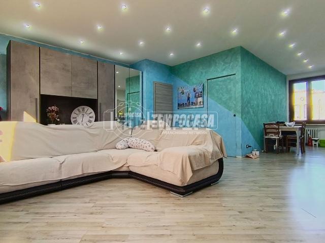 Appartamento in vendita di 90 m² in Via Ivrea