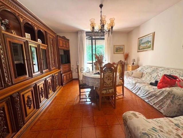 Appartamento in vendita di 90 m² in Via L. Morelli