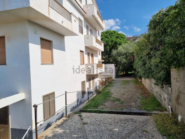 Appartamento in vendita di 90 m² in Via Lampetia, 37