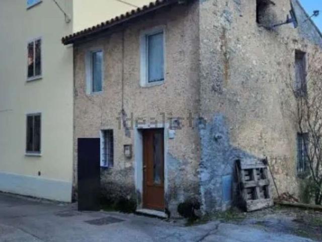 Appartamento in vendita di 90 m² in Via Lago di Sotto