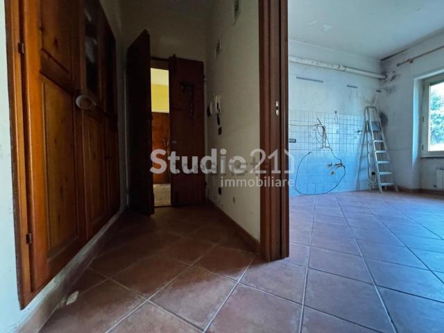 Appartamento in vendita di 90 m² in Via Laura
