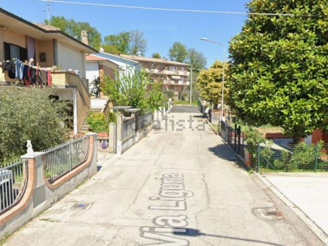 Appartamento in vendita di 90 m² in Via Liguria