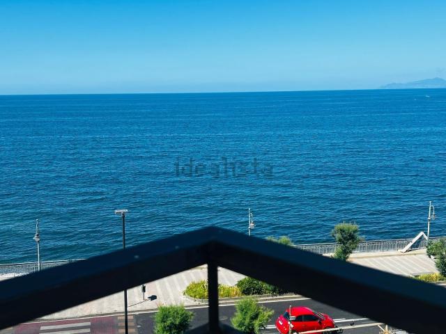 Appartamento in vendita di 90 m² in Via Litoranea