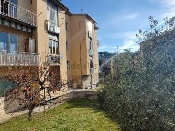 Appartamento in vendita di 90 m² in Via Luca Contile