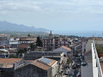 Appartamento in vendita di 90 m² in Via Luigi Orlando