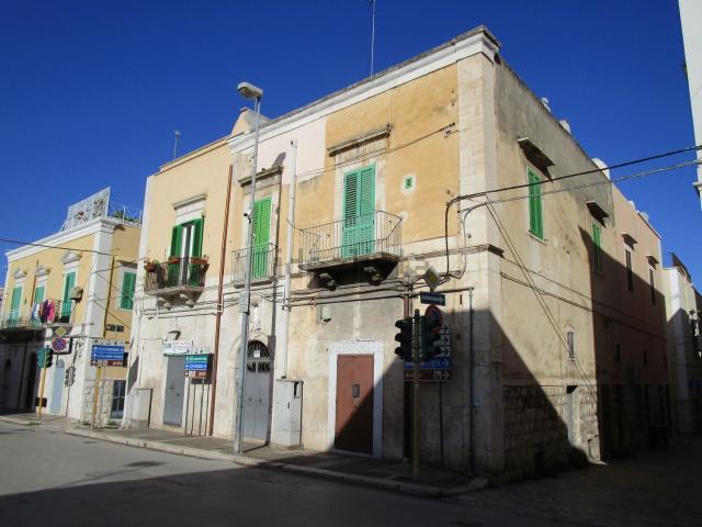 Appartamento in vendita di 90 m² in Via Madonna dei Martiri, 96