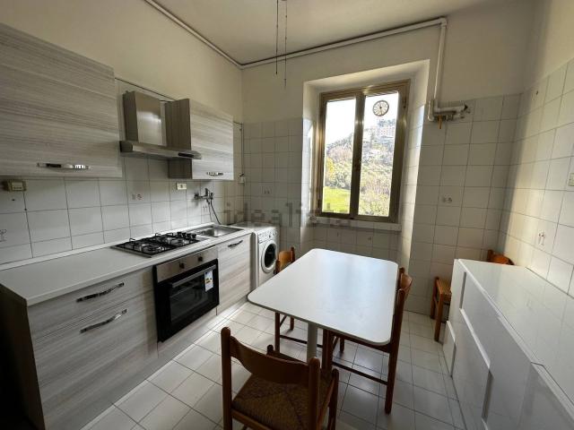 Appartamento in vendita di 90 m² in Via Madonna della Misericordia, 46