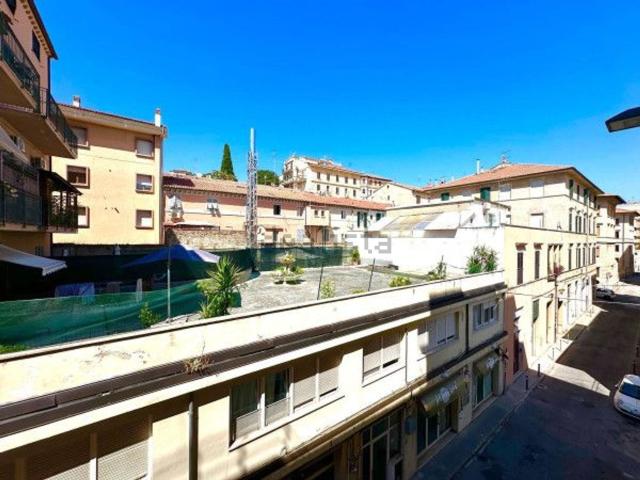 Appartamento in vendita di 90 m² in Via Magenta
