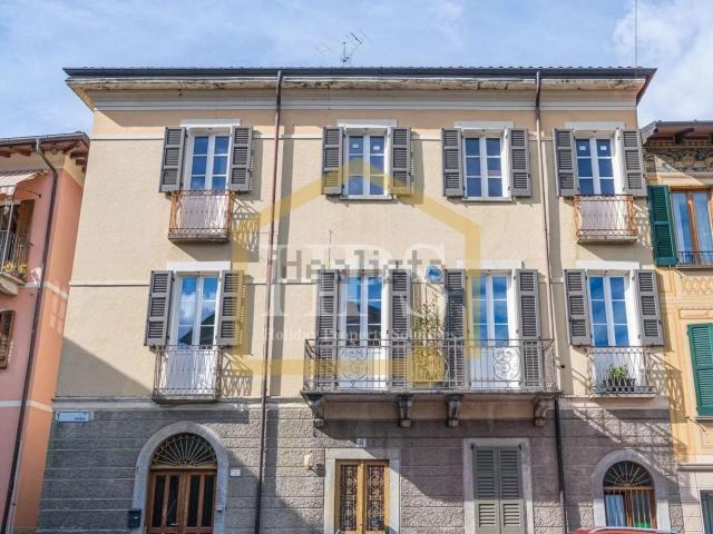 Appartamento in vendita di 90 m² in Via Maggiore, 247
