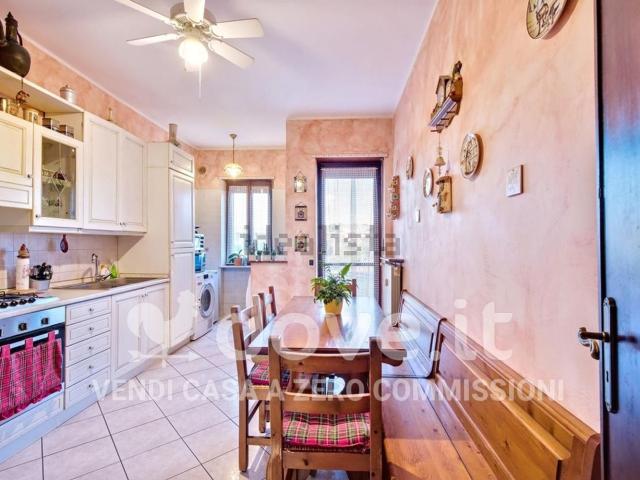 Appartamento in vendita di 90 m² in Via Martiri d&apos Italia, 87