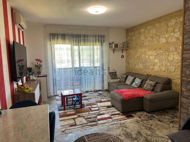 Appartamento in vendita di 90 m² in Via Martiri di Nassirya, 2