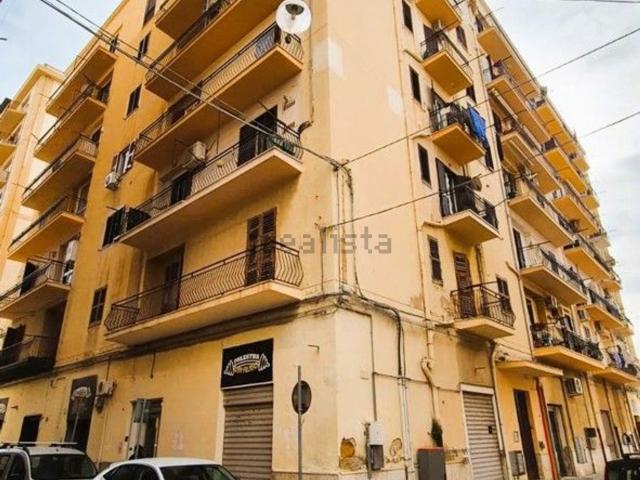 Appartamento in vendita di 90 m² in Via Marullo, 9