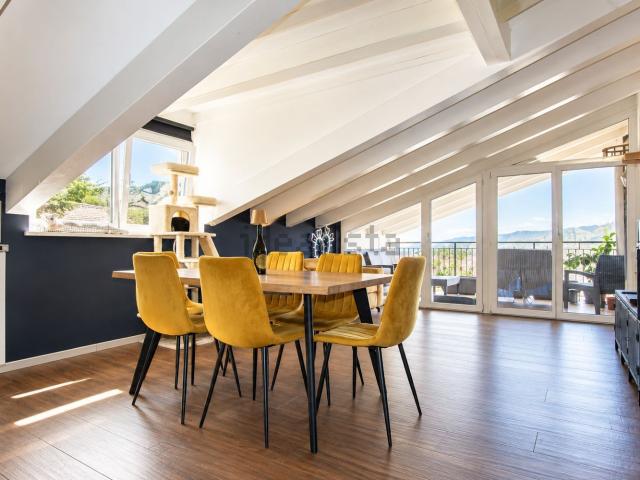 Appartamento in vendita di 90 m² in Via Marzòla