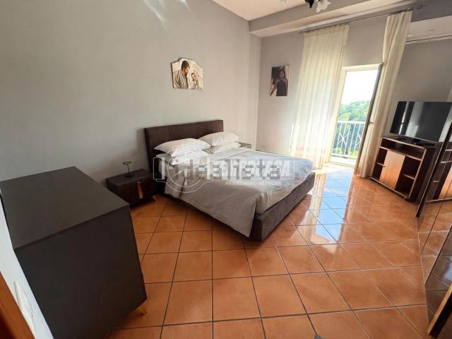 Appartamento in vendita di 90 m² in Via Marano Pianura, 376