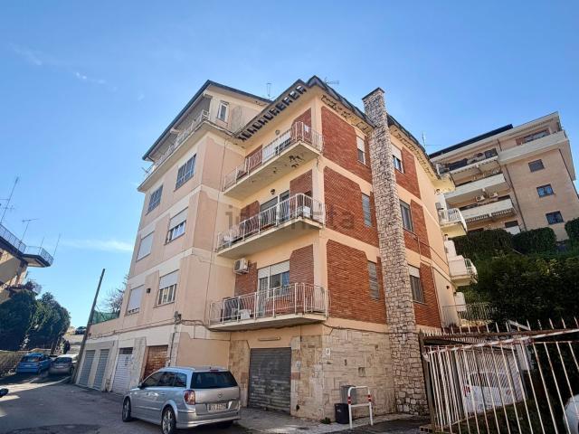 Appartamento in vendita di 90 m² in Via Mariano Pieroni