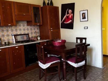 Appartamento in vendita di 90 m² in Via Mario Capuani