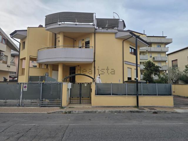 Appartamento in vendita di 90 m² in Via Marinelli, 71