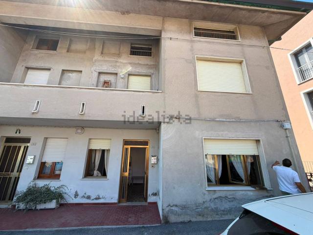 Appartamento in vendita di 90 m² in Via Matteo Ricci