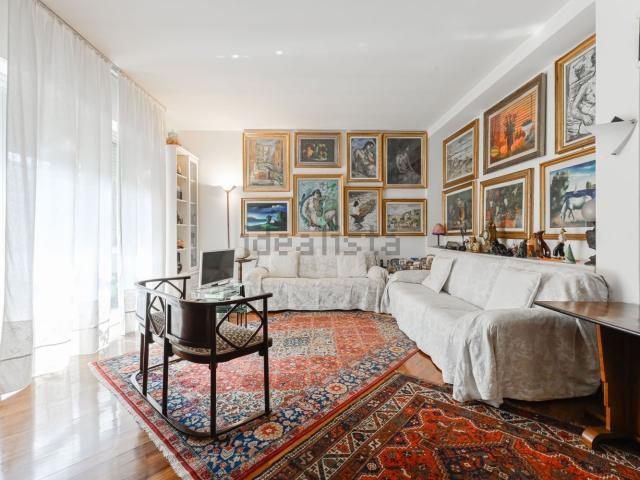 Appartamento in vendita di 90 m² in Via Mecenate, 23
